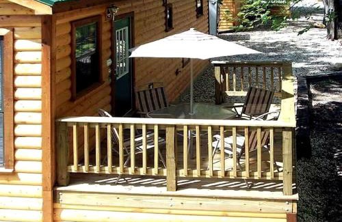 Inverness House | Family-Friendly Cabin Ideal to Create New Memories in Inverness, Florida