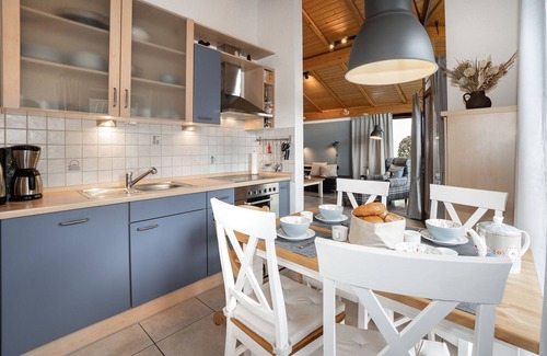 Nordseebad Burhave House | Family-friendly feel-good house*close to the beach*large terrace*wallbox*quiet location