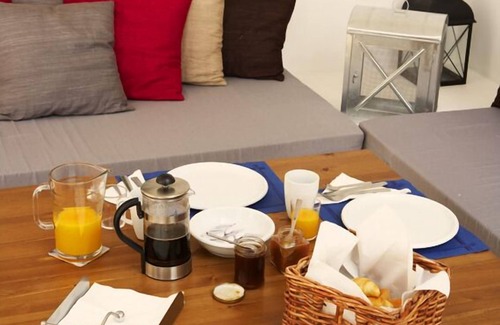 Adamas House | family friendly holiday home fully equipped a home away from home on Milos