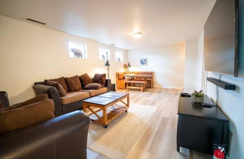 Village Seven House | Family friendly home with hot tub, fire pit, BBQ