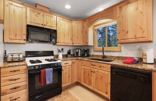 Montgomery Estates Cabin | Family Friendly-Great Location-AC Prestigious Neighborhood; Lake, Town-3 miles