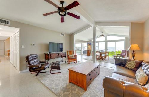 Tavares House | Family Home with Stunning Water Views in Tavares!