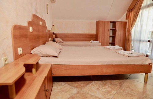 Ravda Bed & Breakfast | Family hotel Tropicana