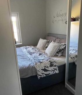 Manstad Apartment | Family House 1000 m from sea and 3 min from golf
