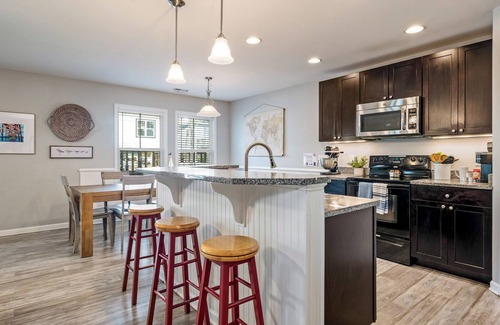 Tranquil Harbour House | Family oasis beach retreat in quiet woodlands