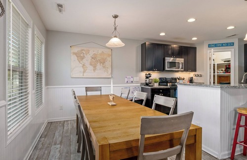 Tranquil Harbour House | Family oasis beach retreat in quiet woodlands