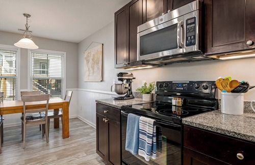 Tranquil Harbour House | Family oasis beach retreat in quiet woodlands
