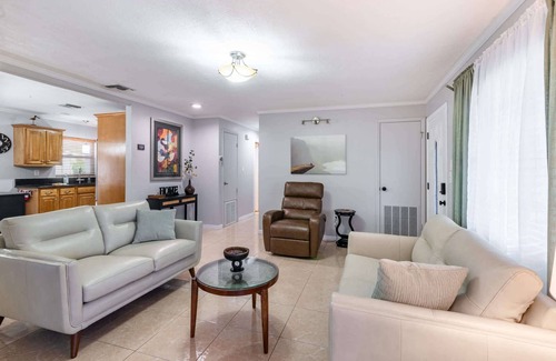 Plymouth House | Family Retreat with Pool, Fenced Yard, AC
