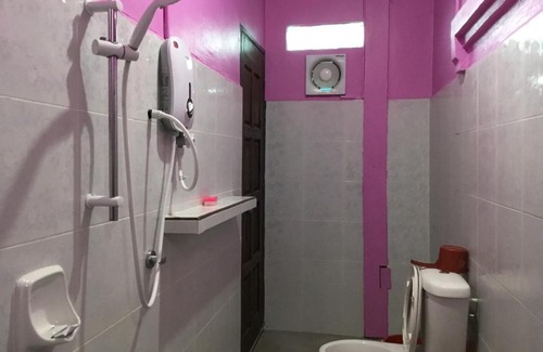 Semporna House | Family Room (Pakej G2)