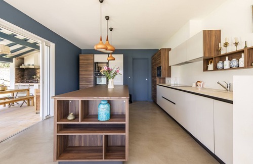 Guethary House | Family villa with pool, walking distance to the beach