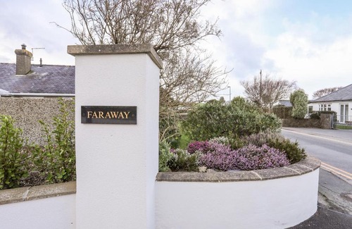 Garn Fadryn House | Faraway