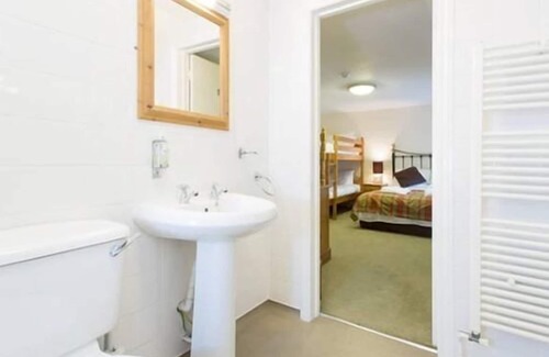 St Merryn Bed & Breakfast | Farmers Arms
