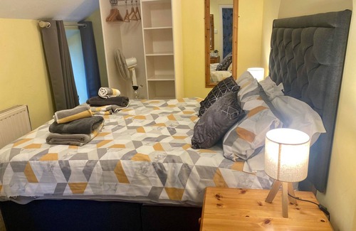 St Merryn Bed & Breakfast | Farmers Arms