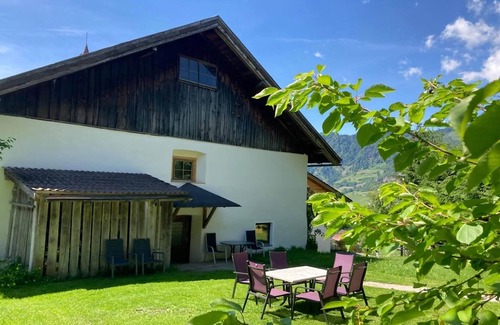Maschl House | Farmhouse in St. Johann with Sauna & Garden