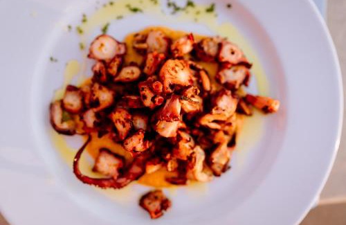 Isola del Giglio Resort | Faro di Punta Fenaio