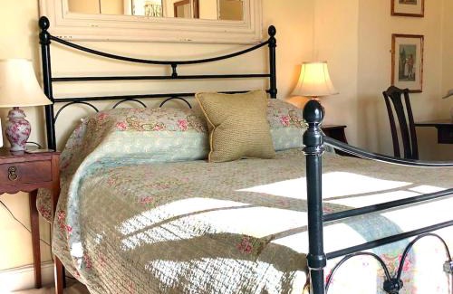 Hatch Beauchamp Hotel | Farthings Country House Hotel & Restaurant Tunton