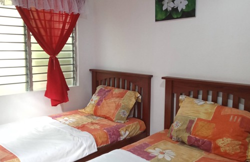 Dumaguete House | Felipa Beach and Guesthouse - Jasmine
