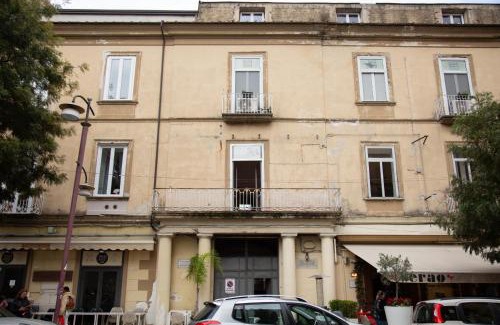 Centro Storico Hotel | Femme Noir Boutique hotel