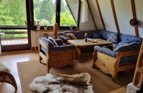 Emsetal Apartment | Ferienhaus Falknerei am Rennsteig