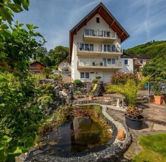 Ellenz House | Ferienweingut Klaus Thiesen Gästezimmer und Apartments