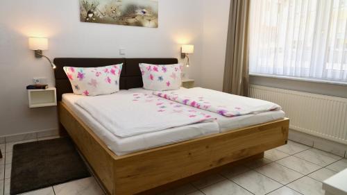 Ellenz House | Ferienweingut Klaus Thiesen Gästezimmer und Apartments
