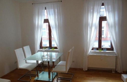 Altlindenau Apartment | Ferienwohnung Luppesuite Leipzig Künstlerviertel Altlindenau