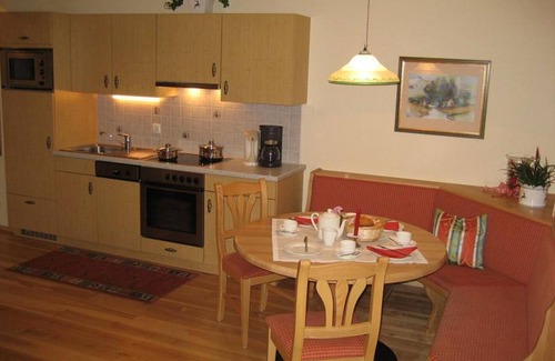 Am Feuersang Apartment | Fewo A - Landhaus Innrain