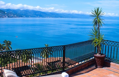 South Hotel Zone Resort | Fiesta Americana Puerto Vallarta All Inclusive & Spa