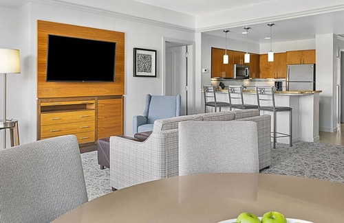Palm Desert Apartment | ๐
๐ข๐ง๐๐ข๐ง๐  ๐๐๐ข๐ฅ๐ข-Coachella Fun @ Desert Springs Villas Resort+Amenities