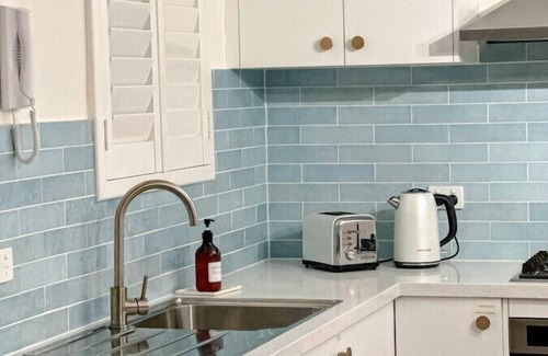 Malvern Apartment | Finlayson Street, Malvern ·