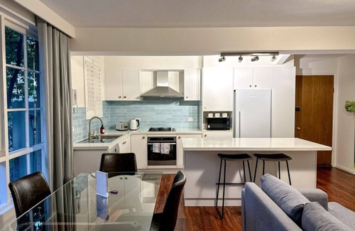 Malvern Apartment | Finlayson Street, Malvern ·