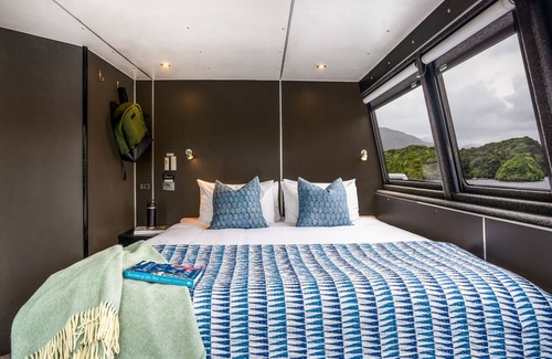Milford Sound Boat Rental | Fiordland Discovery