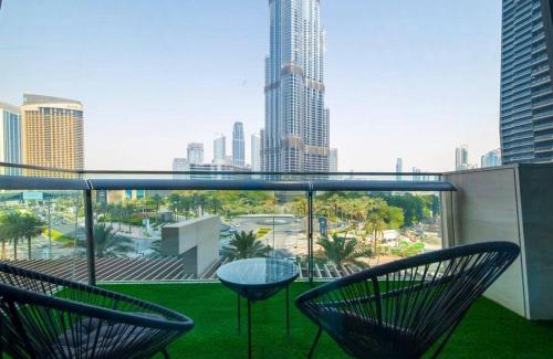 Downtown Dubai Apartment | FIRST CLASS 2BR with full BURJ KHALIFA and FOUNTAIN VIEW