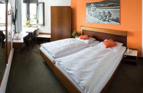 Moessingen Hotel | Fischer's Hotel Brauhaus 24h Self Check In