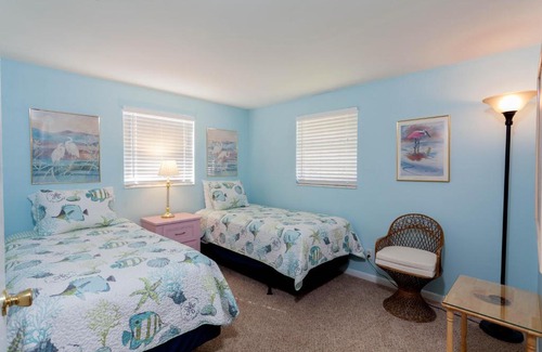 Iona Hotel | Fish Inn Fort Myers