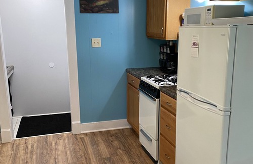 Girard House | Fisherman's Oasis and Vacation Rental