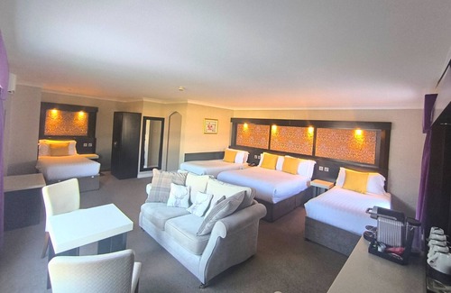 Roscoe Hotel | Flannery's Hotel Galway