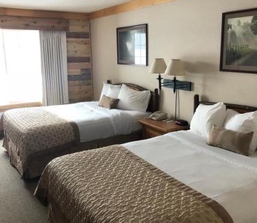 Hayward Hotel | Flat Creek Lodge