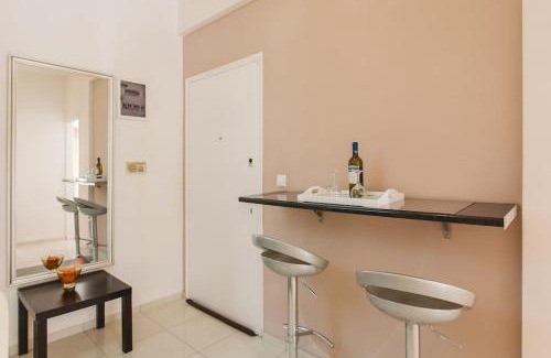 Plaka Apartment | Flat in Athens historic city center @Ipitou str