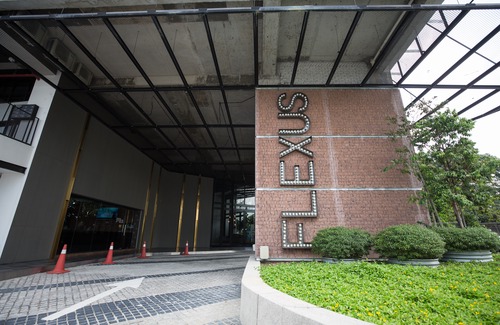 Kampung Pasir Segambut Hotel | Flexus Signature by Luxury Suites Asia