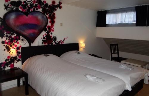 Stadsdriehoek Hotel | FLOATS by H2OTEL Rotterdam
