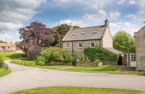 Ainthorpe Bed & Breakfast | Floyter House North Yorkshire Moors National Park