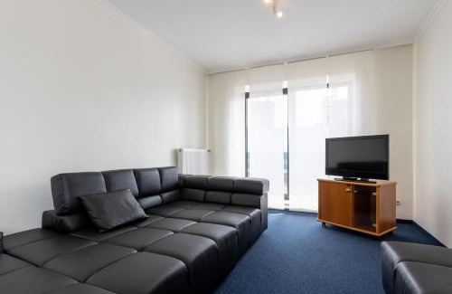 Ruesselsheim Hotel | Fly Inn Hotel Frankfurt Airport Rüsselsheim ehemals Trip Inn Hotels