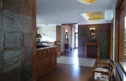 Kasauli Resort | Forest Ville Hotel & Resort