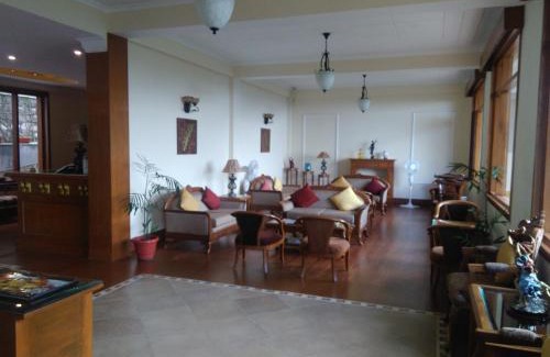 Kasauli Resort | Forest Ville Hotel & Resort