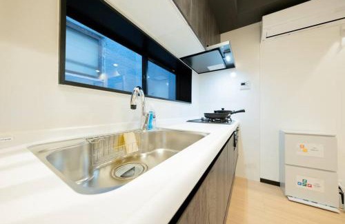 Higashinari Apartment | *Fortune House* 今里駅徒歩３分 難波まで電車一本 最大6人