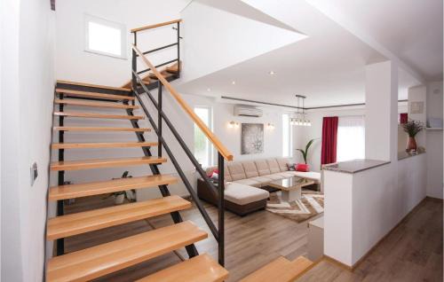 Zaton House | Four-Bedroom Holiday Home In Zaton