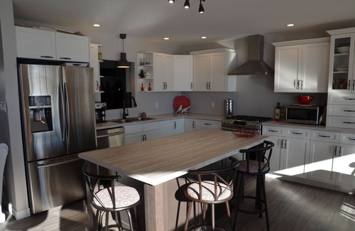 Magnetawan Cottage | Fox Run: Waterfront Lakehouse with Impressive Views and Luxury Details