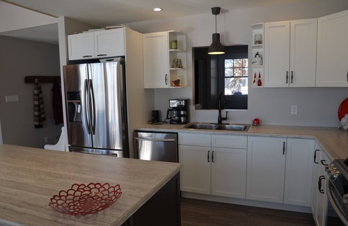 Magnetawan Cottage | Fox Run: Waterfront Lakehouse with Impressive Views and Luxury Details