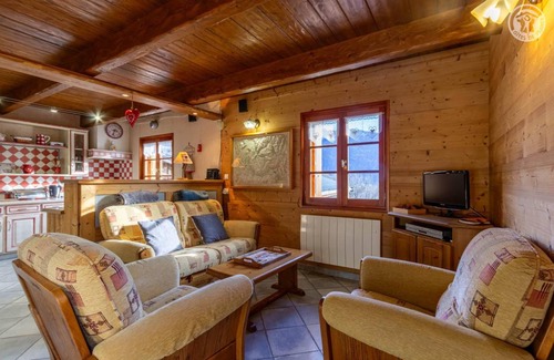Saint-Michel-de-Maurienne House | 67 m² Gîte ∙ 3 bedrooms ∙ 6 guests